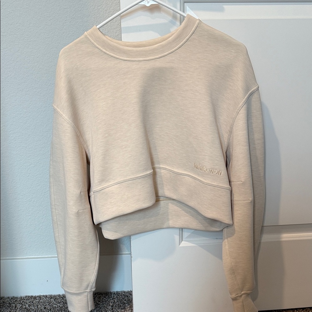 Lululemon Cream Cropped Sweatshirt